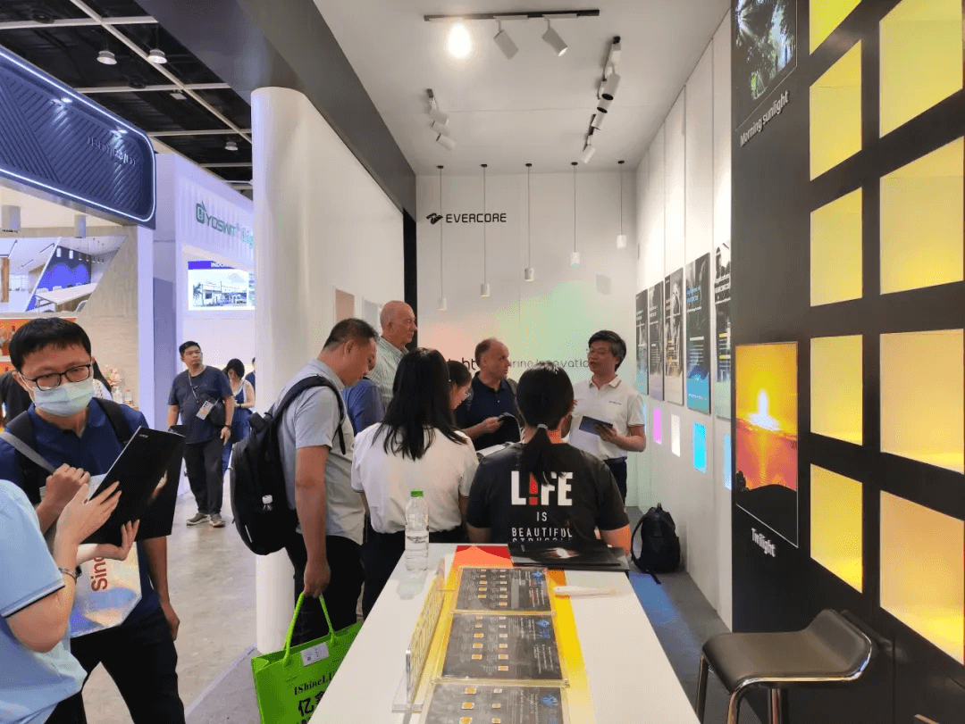 Gathering in Hong Kong·Excellent look back Gathering in HongKong International Lighting Fair (Autumn Edition) look back